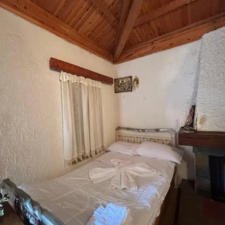 To Xylino * Ano Potamia