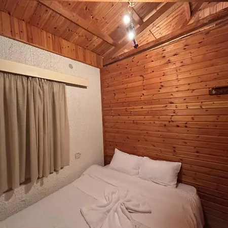 To Xylino Semesterbostad Ano Potamia